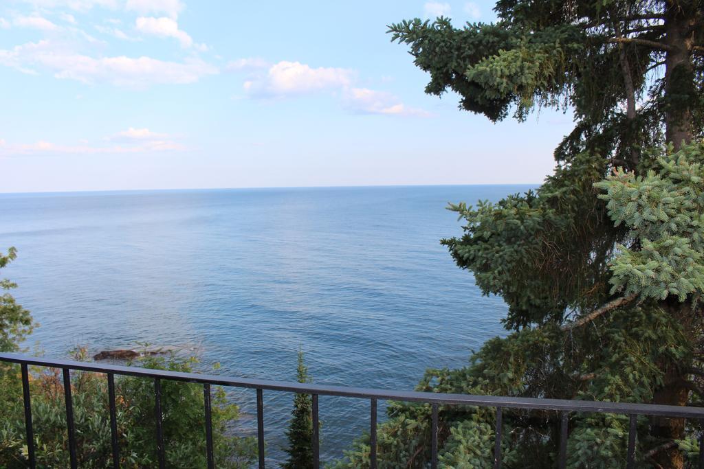 Cliff Dweller on Lake Superior Tofte Zimmer foto
